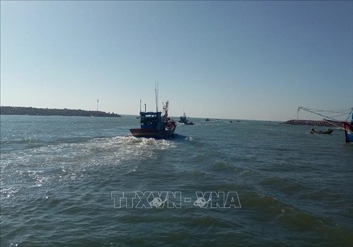 Bộ đội Biên phòng tỉnh Quảng Bình cứu nạn thành công 10 ngư dân